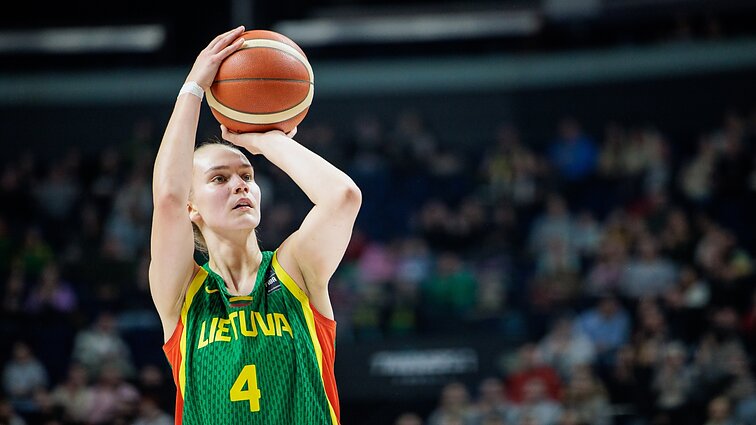 Stanišauskas prieš WNBA naujokių biržą tiki Jocyte: psichologiškai ji būtų pasiruošusi