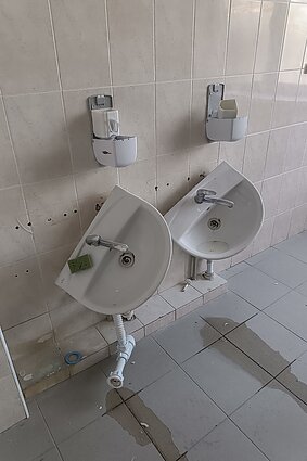Nuniokotos uždarytos Dubijos pagrindinės mokyklos patalpos, kuriose kūrėsi Tarptautinės Ukrainos mokyklos Šiaulių skyrius