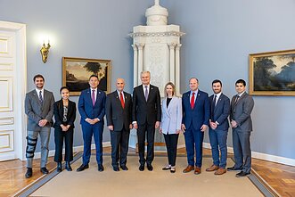 Prezidentas susitinka su JAV Kongreso nariais Keithu Selfu, Timočiu Kennedžiu ir Dereku Tranu Prezidentas susitinka su JAV Kongreso nariais Keithu Selfu, Timočiu Kennedžiu ir Dereku Tranu