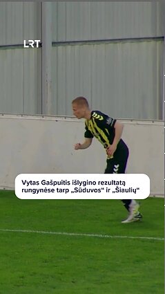 Gašpuitis galva nukreipė kamuolį į vartus
