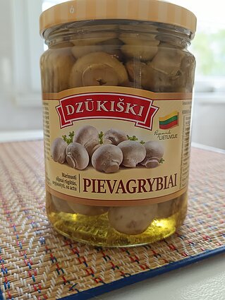 Маринованные шампиньоны с информацией на русском языке