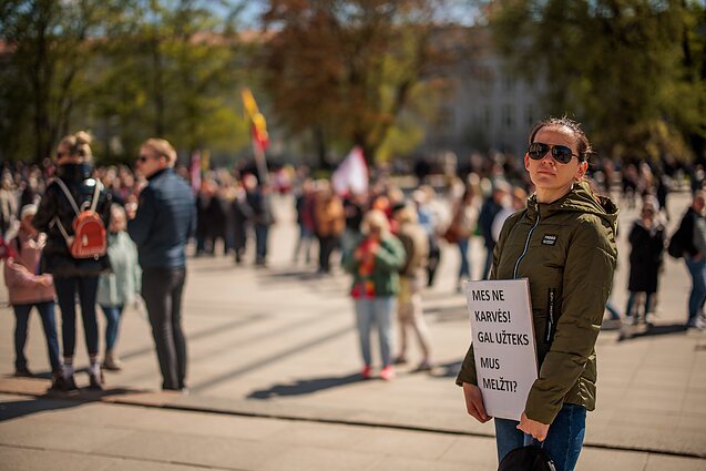 Vilniuje protestuojama prieš valdančiųjų siūlomą NT mokestį Vilniuje protestuojama prieš valdančiųjų siūlomą NT mokestį