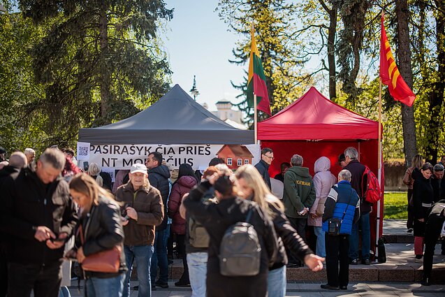Vilniuje protestuojama prieš valdančiųjų siūlomą NT mokestį