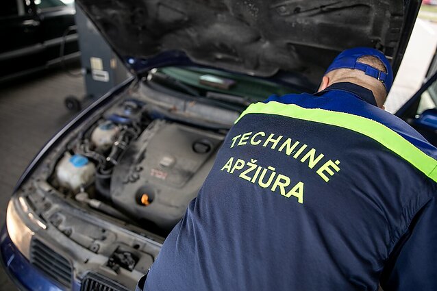 Įvertino dažnesnės techninės apžiūros senesniems automobiliams siūlymą: mažai kas keisis
