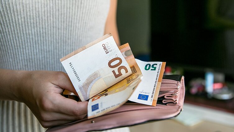 Prasideda mūšis dėl kitų metų MMA dydžio: verslas siūlo pirmiau sulaukti mokesčių reformos