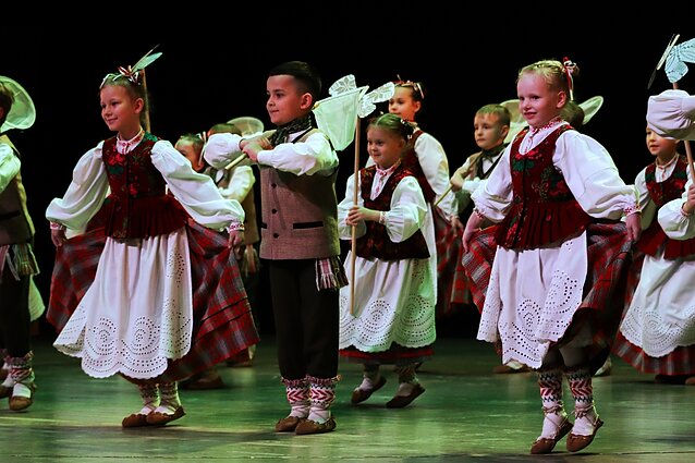 „Aguonėlė“ kviečia į įspūdingą vaikų liaudies šokių konkurso finalą