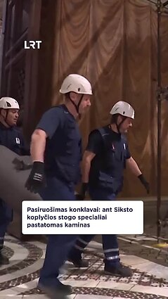 Pasirengimas konklavai: ant Siksto koplyčios įrengtas kaminas