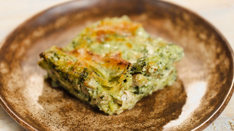 Atšilus orams – šviežių skonių alternatyva: lazanija su vištiena, špinatais ir brokoliais