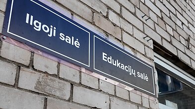 „Lygiosios trunka akimirką“ 