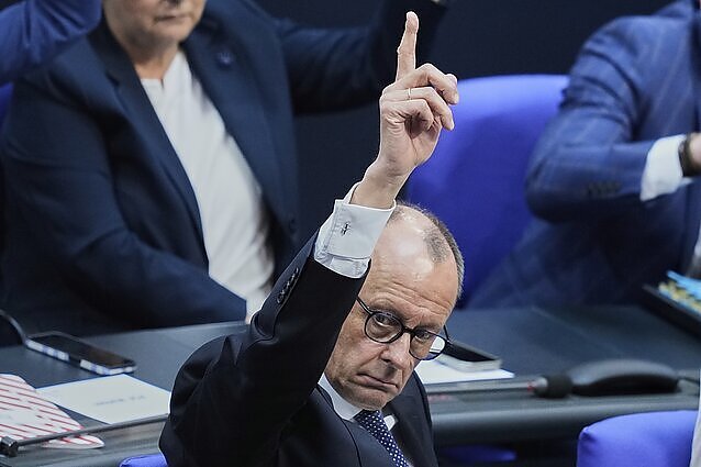 Ekspertai: kad ir kokios Merzo tarptautinės ambicijos, didžiausi iššūkiai laukia namuose