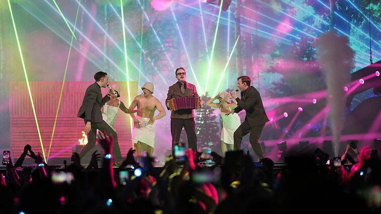 Šįvakar – pirmasis „Eurovizijos“ pusfinalis: Švedijai prognozuoja sėkmę ir jame, ir finale