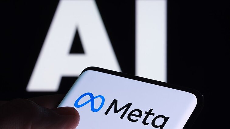 „Meta“ dirbtinį intelektą apmokys vartotojų duomenimis: su tuo bus galima ir nesutikti