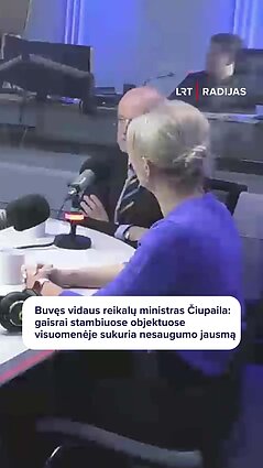„Gaisrų virtinė sukelia įtarimų, kad ji dirbtinai sukurta“: buvęs ministras
