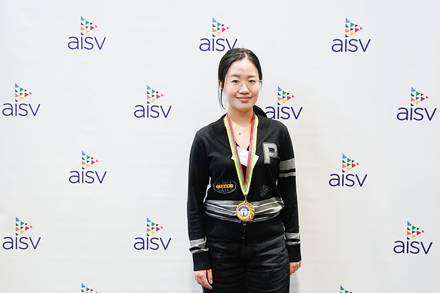 Matematikos olimpiados laimėtoja Yu Jin iš Tarptautinės Helsinkio mokyklos Matematikos olimpiados laimėtoja Yu Jin iš Tarptautinės Helsinkio mokyklos