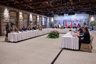 Ukrainos ir Rusijos derybos Stambule Ukrainos ir Rusijos derybos Stambule