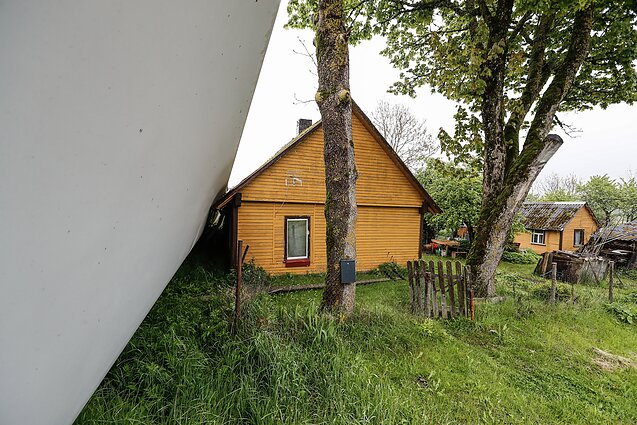 Vilkiko, vežusio vėjo jėgainės sparną, avarija Tvibiuose Vilkiko, vežusio vėjo jėgainės sparną, avarija Tvibiuose