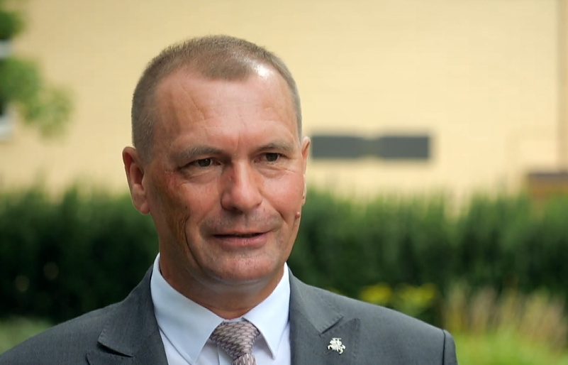 Seinuose esančios lietuviškos mokyklos „Žiburys“ direktorius Algirdas Vaicekauskas