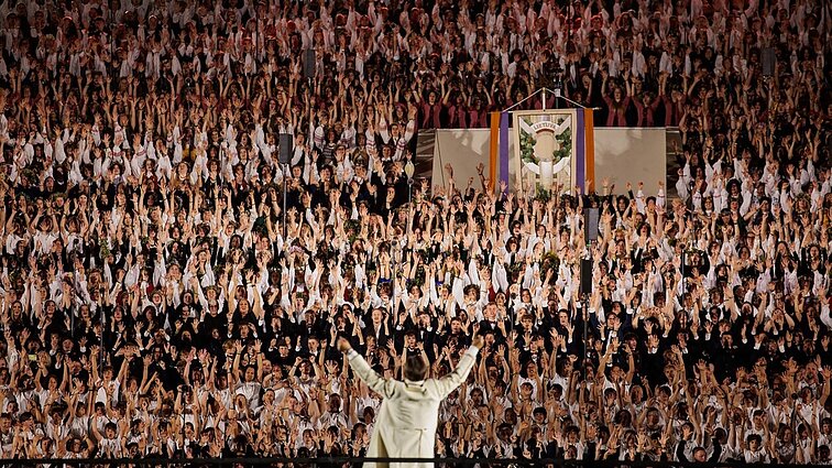 Dainų šventės dalyvius tyrusios mokslininkės: dainavimas kartu yra kaip vaistas