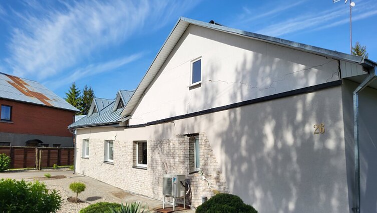 Pasvalyje po namu ėmė vertis smegduobė: savininkas pasakoja pagalbos kreipęsis ir anksčiau