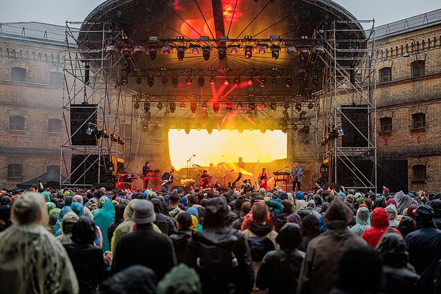 „King Gizzard & The Lizard Wizard” koncerto akimirka