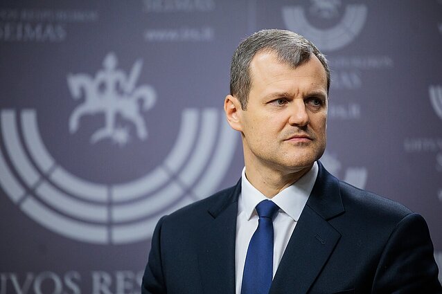 Paluckas apie paskolą: į iškeltas abejones turi atsakyti atsakingos institucijos