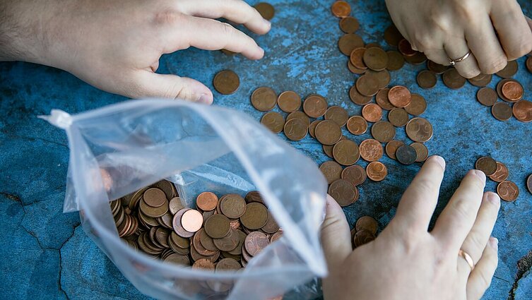 Per mėnesį iš apyvartos pašalinta 11 mln. 1 ir 2 centų monetų