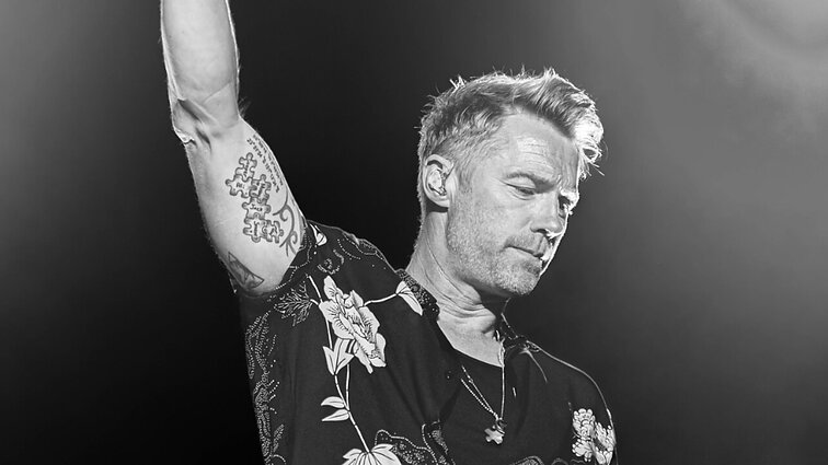 Vilniuje koncertuosiantis Keatingas: apie „Boyzone“ sugrįžimą, netektis ir tapimą seneliu