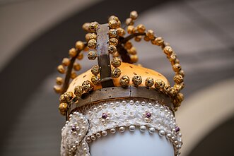 Preparations for the exhibition ‘Queens, Realms, and Emotions. The costume of Queen Barbora Radvilaitė in the play ‘Barbora Radvilaitė’ (1972) by Jonas Jurašas