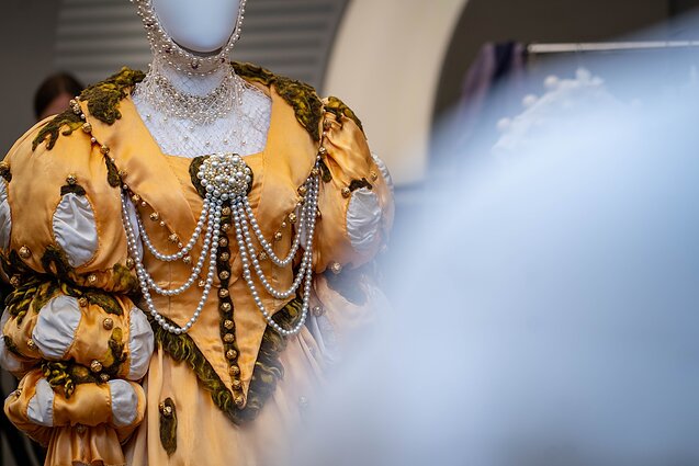 Preparations for the exhibition ‘Queens, Realms, and Emotions. The costume of Queen Barbora Radvilaitė in the play ‘Barbora Radvilaitė’ (1972) by Jonas Jurašas