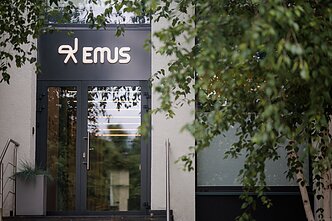 EMUS