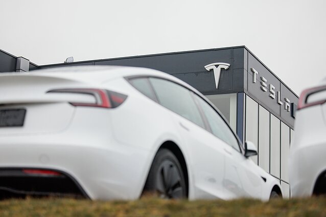 „Tesla“