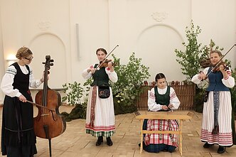 Vaikų šventė Rumšiškėse kviečia jaunąją kartą atrasti tautosakos lobyną