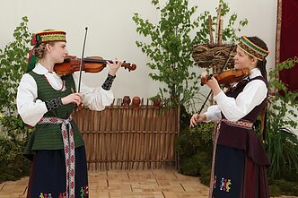 Vaikų šventė Rumšiškėse kviečia jaunąją kartą atrasti tautosakos lobyną