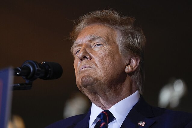 Trumpas: dalis JAV ambasadorių perkeliami iš potencialiai „pavojingų“ Artimųjų Rytų