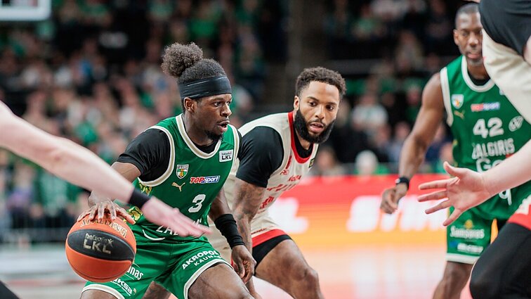 „Mūsų žaidėjai nusipelnė daugiau pagarbos“: LKL finalas prasidėjo „Ryto“ pergale