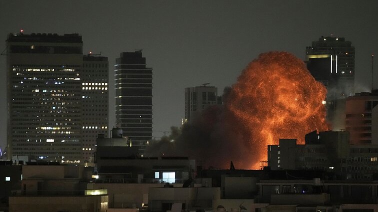 NKVC vadovas: Lietuvos piliečiai iš Izraelio bus evakuojami sausumos keliu