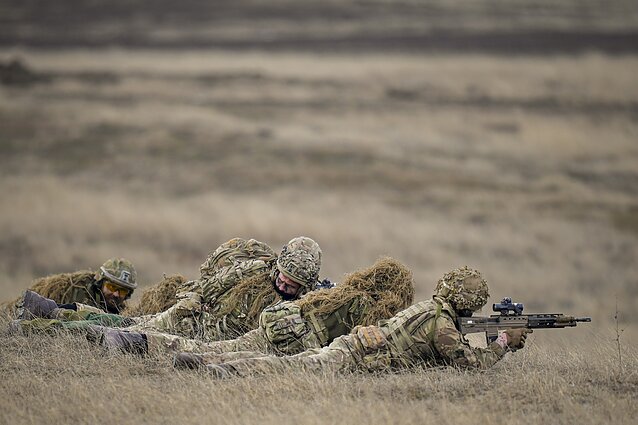 Britų kariai NATO pratybose Rumunijoje Britų kariai NATO pratybose Rumunijoje