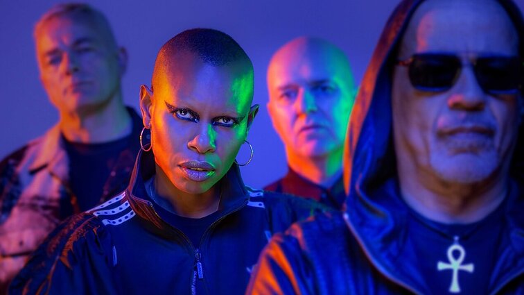 „Skunk Anansie“ – apie koncertą Vilniuje, kūrybą, užkulisius ir naujas patirtis