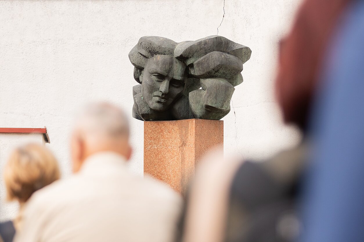 Salomėja Nėris monument in Vilnius