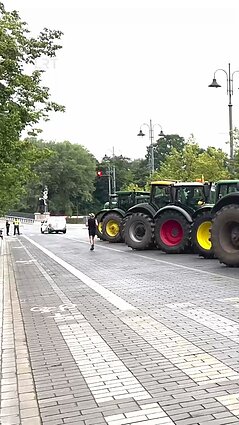Protestas sostinėje: traktoriai jau stovi Vilniaus gatvėse