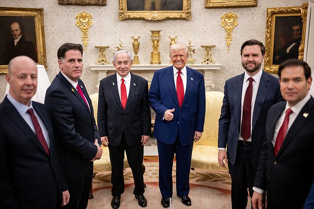 Benjaminas Netanyahu lankosi Baltuosiuose Rūmuose Benjaminas Netanyahu lankosi Baltuosiuose Rūmuose