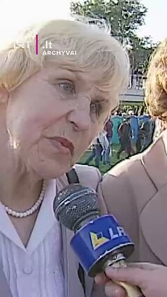 Apie trumpiausios metų nakties tradicijas taip kalbėjo vilniečiai 2001 metais