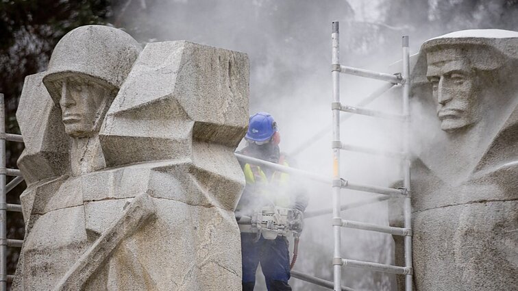 Anušauskas kritikuoja idėją naikinti desovietizacijos komisiją: tema ignoruota dešimtmečius