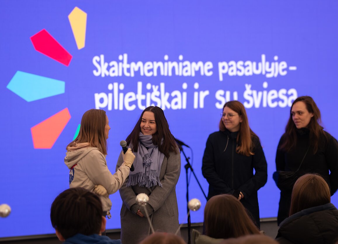 Domantė Platūkytė, Aleksandra Ketlerienė, Jurga Bakaitė iš LRT.lt portalo