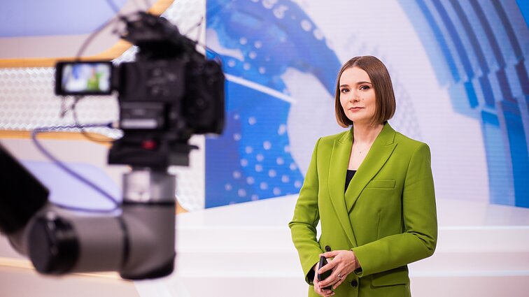 Panorama (su vertimu į gestų k.)