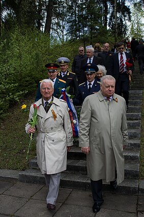 J. Deksnys su tuomečiu Rusijos ambasadoriumi Lietuvoje ir „Pravfondo“ vadovu A. Udalcovu 