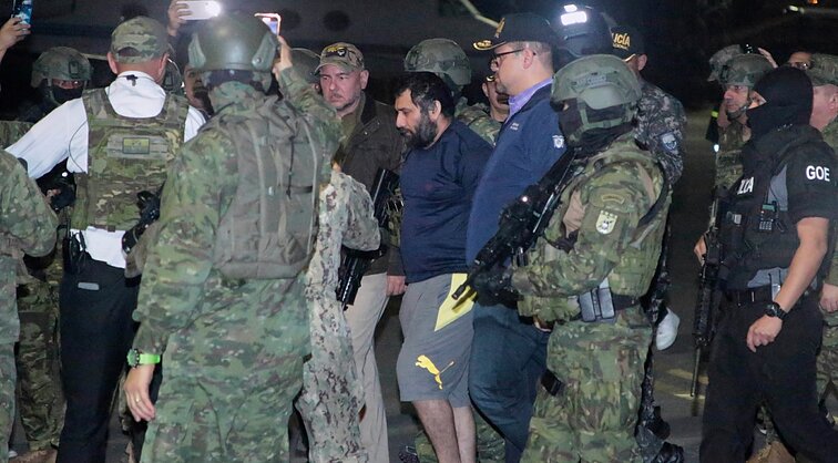 Po 10 valandų operacijos, Ekvadoro policija sučiupo pavojingiausią šalies nusikaltėlį