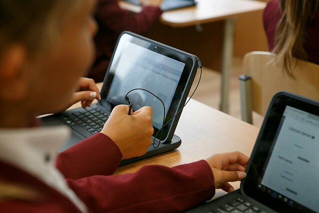 Nuogąstauja dėl per vėlai mokamos informatikos: „Nemoka dirbti net su teksto dokumentais“