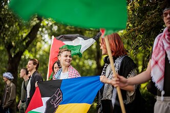 Protesters in Vilnius decry Israeli foreign minister’s visit amid Gaza atrocities