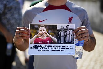 Futbolininkų Diogo Jotos ir Andre Silvos laidotuvės